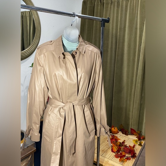 London Fog Trench Coat - Picture 4 of 12